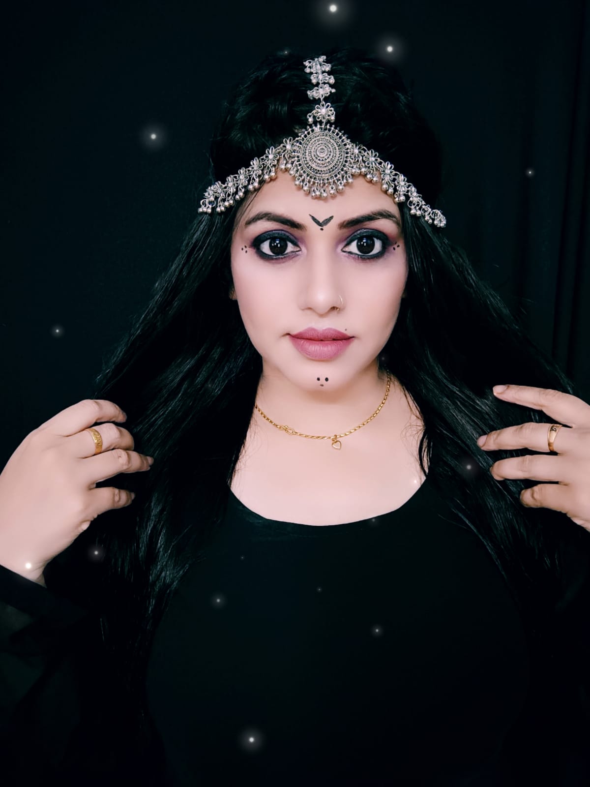 Beautiful silver tika