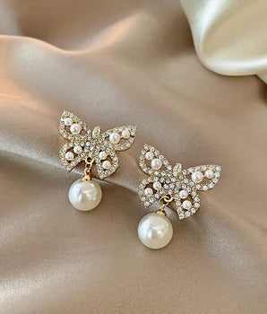 Beautiful pearl butterfly Earrings