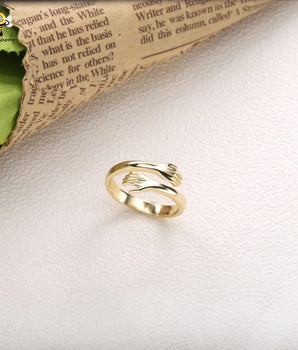 Adjustable Romantic Couple Hug Rings